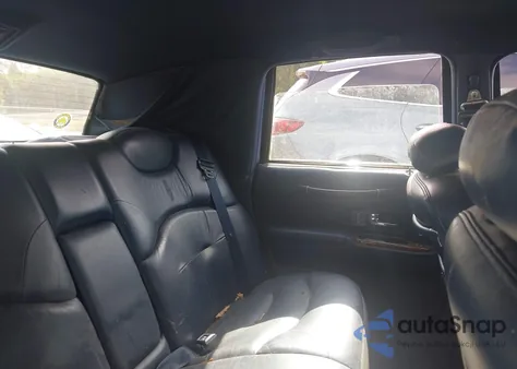 1995 Lincoln Town Car Signature/Spinnaker z USA, uszkodzony, nr VIN 1LNLM82W7SY684577